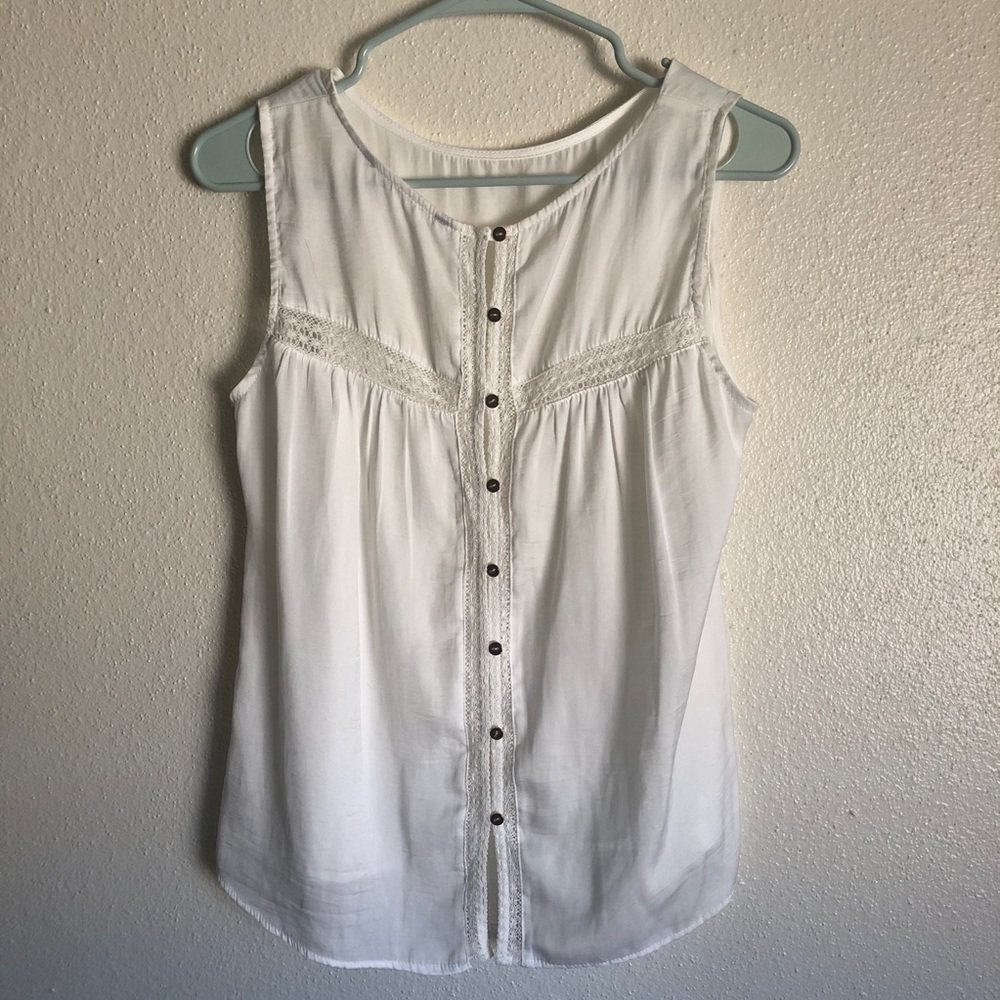 Sleeveless White Embroidered Blouse
